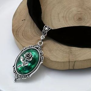 🆕 Gothic Punk Cameo Rose Pendant Velvet Black Choker Vintage - Emerald Green